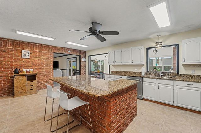 717 CAMROSE DRIVE, Brandon, FL 33510