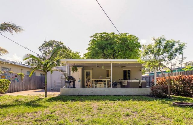 1243 NW 3rd Ave, Fort Lauderdale, FL 33311