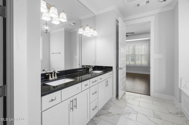 7198 E Harrier Drive, Olive Branch, MS 38654