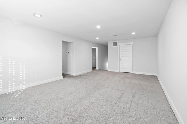 7198 E Harrier Drive, Olive Branch, MS 38654