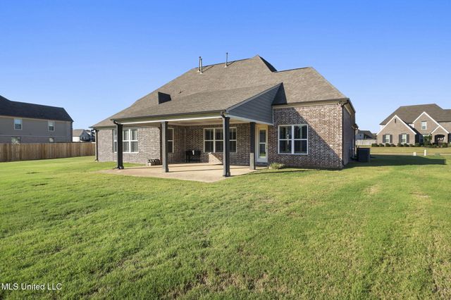 7198 E Harrier Drive, Olive Branch, MS 38654