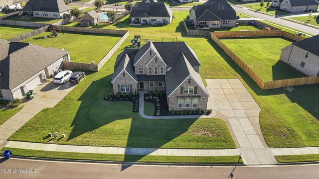 7198 E Harrier Drive, Olive Branch, MS 38654