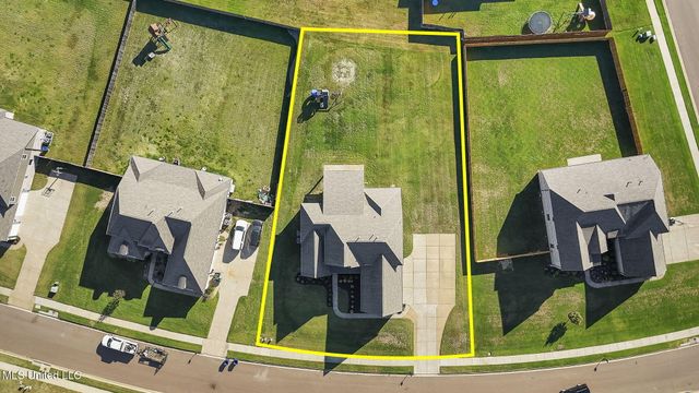 7198 E Harrier Drive, Olive Branch, MS 38654