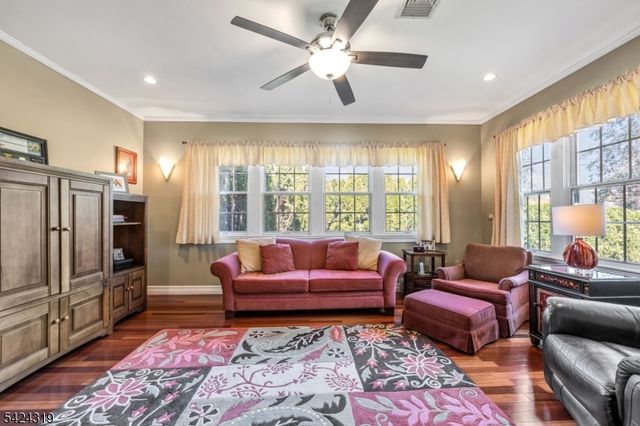 133 N Pleasant Ave, Ridgewood Village, NJ 07450