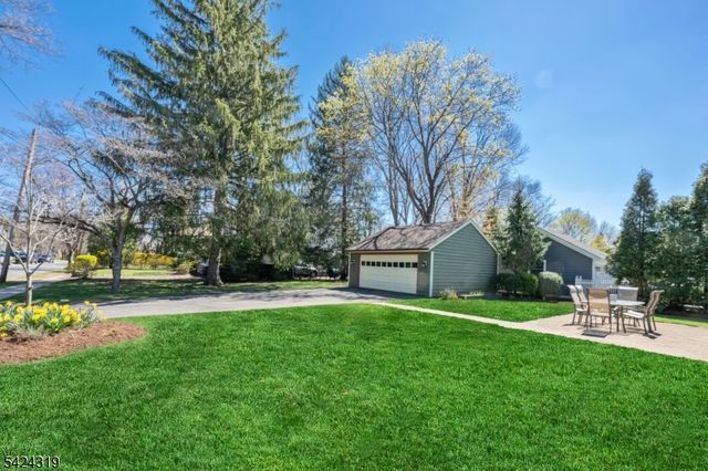 133 N Pleasant Ave, Ridgewood Village, NJ 07450