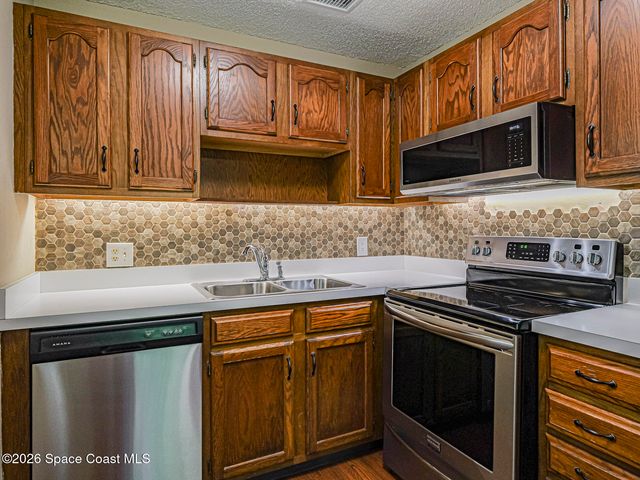 3 Vista Gardens Trail 203, Vero Beach, FL 32962