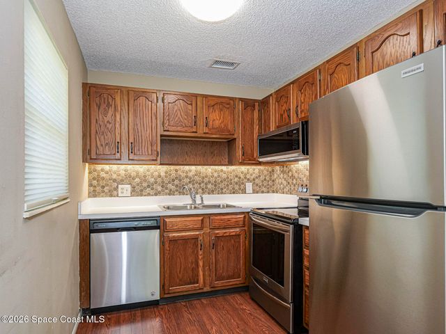 3 Vista Gardens Trail 203, Vero Beach, FL 32962