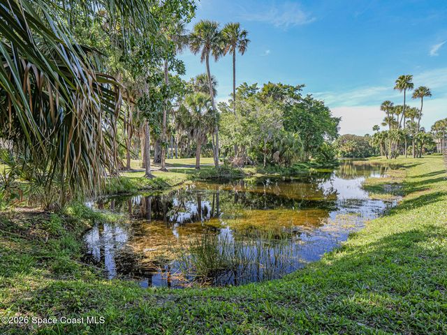 3 Vista Gardens Trail 203, Vero Beach, FL 32962