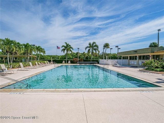 3 Vista Gardens Trail 203, Vero Beach, FL 32962