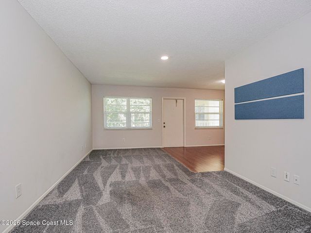 3 Vista Gardens Trail 203, Vero Beach, FL 32962