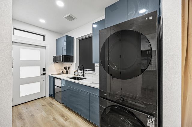 2801 Delano Street, Houston, TX 77004