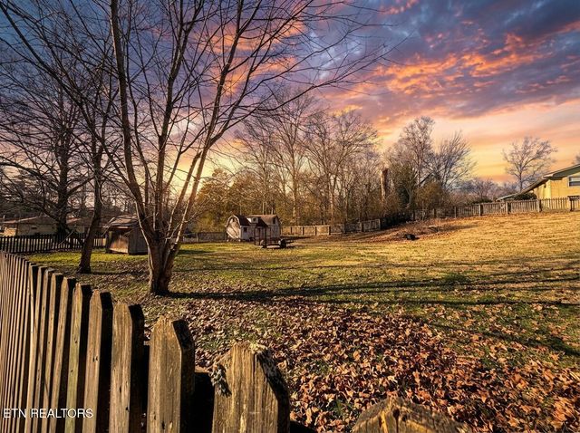 6013 Pamela Lane, Knoxville, TN 37920