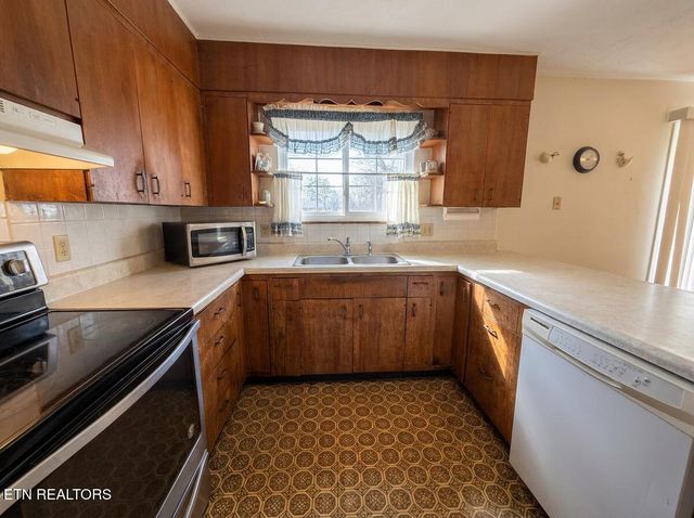 6013 Pamela Lane, Knoxville, TN 37920