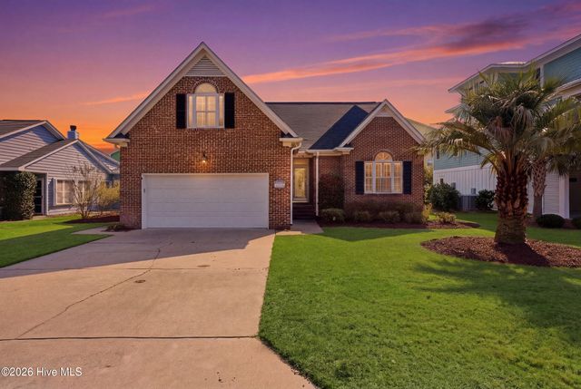 718 Sloop Pointe Lane, Kure Beach, NC 28449