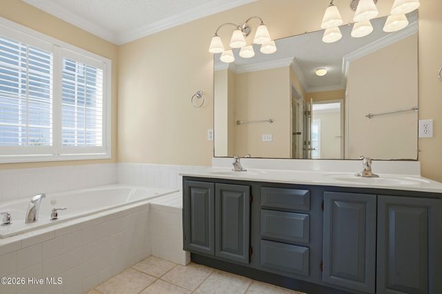 718 Sloop Pointe Lane, Kure Beach, NC 28449