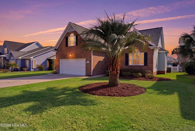 718 Sloop Pointe Lane, Kure Beach, NC 28449