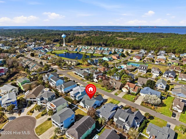 718 Sloop Pointe Lane, Kure Beach, NC 28449