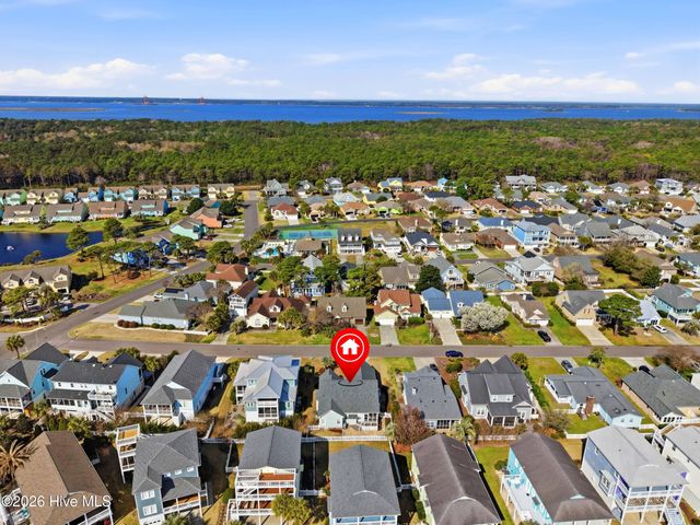 718 Sloop Pointe Lane, Kure Beach, NC 28449
