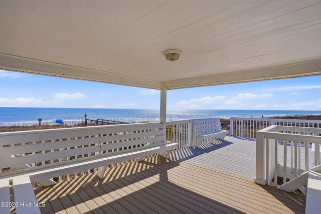 718 Sloop Pointe Lane, Kure Beach, NC 28449