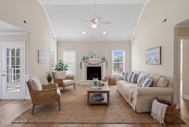 718 Sloop Pointe Lane, Kure Beach, NC 28449