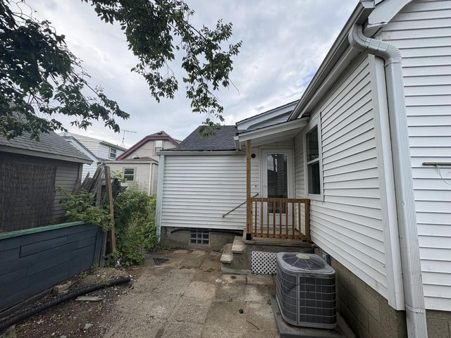 3618 E Martin AVENUE, Cudahy, WI 53110