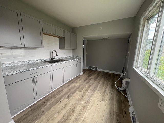 3618 E Martin AVENUE, Cudahy, WI 53110