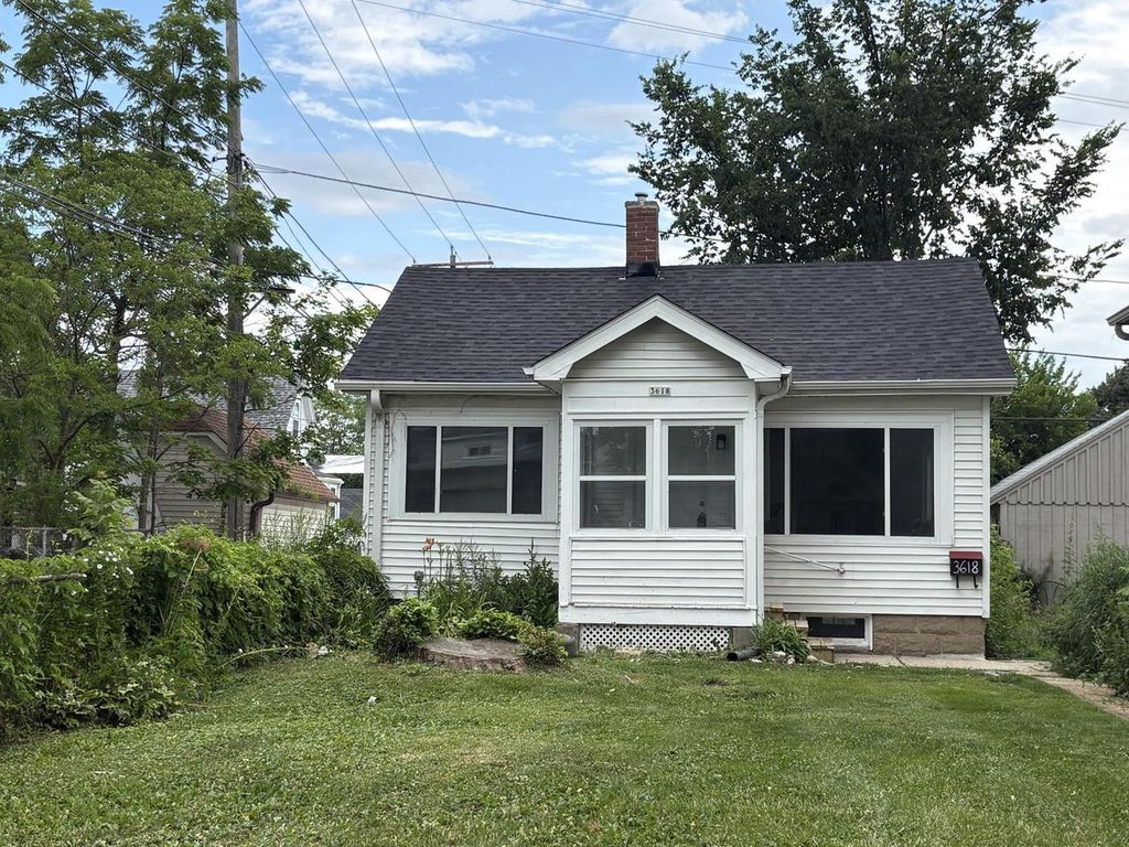 3618 E Martin AVENUE, Cudahy, WI 53110