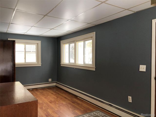 2005 Fairfield Avenue, Wixom, MI 48393