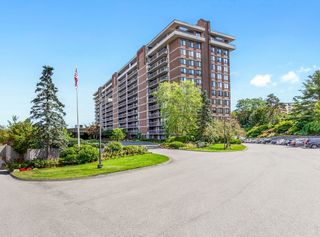 40 Village Rd 1601, Middleton, MA 01949