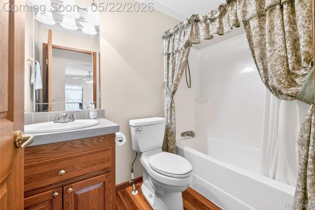 12239 Maple Creek Court, Green Oak Township, MI 48178
