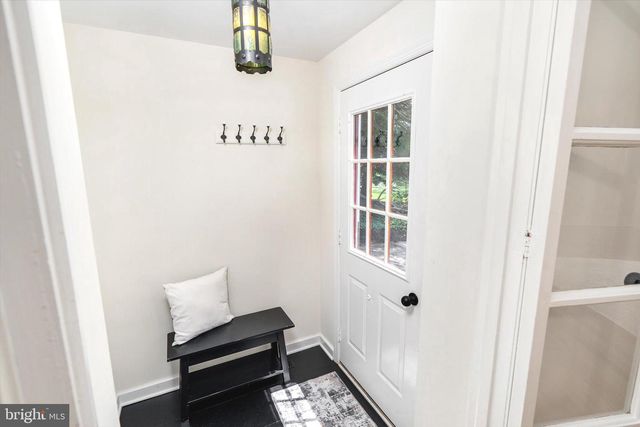 21 GROVER AVE, Princeton, NJ 08540