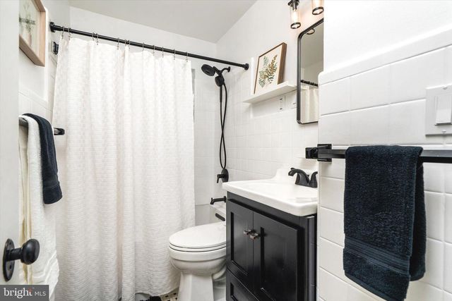 21 GROVER AVE, Princeton, NJ 08540