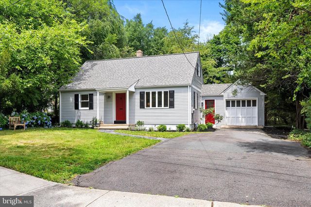 21 GROVER AVE, Princeton, NJ 08540