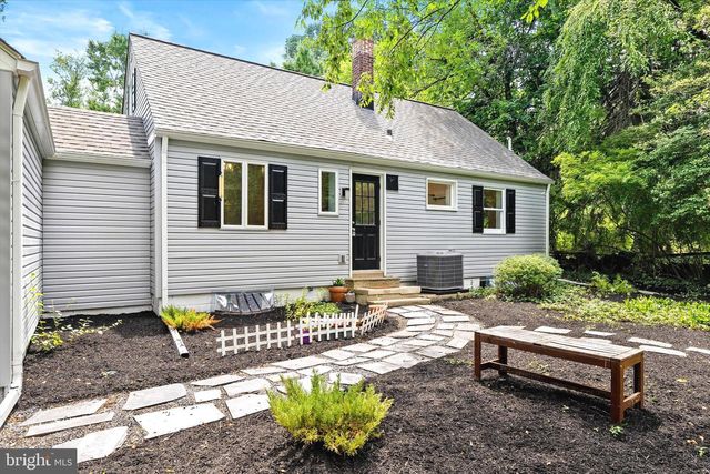 21 GROVER AVE, Princeton, NJ 08540