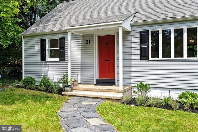 21 GROVER AVE, Princeton, NJ 08540
