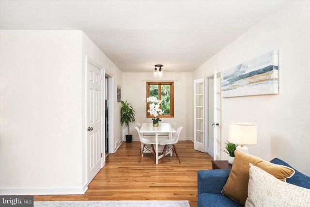 21 GROVER AVE, Princeton, NJ 08540