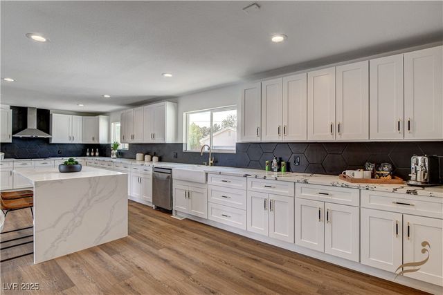 2685 South Tenaya Way, Las Vegas, NV 89117