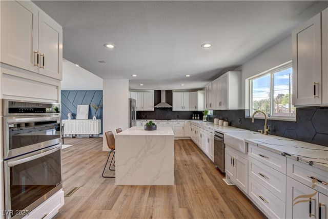 2685 South Tenaya Way, Las Vegas, NV 89117