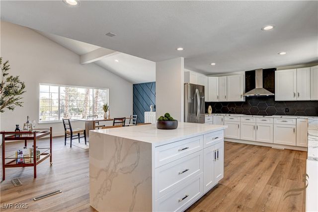 2685 South Tenaya Way, Las Vegas, NV 89117