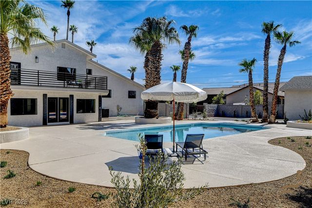 2685 South Tenaya Way, Las Vegas, NV 89117