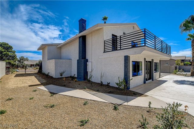 2685 South Tenaya Way, Las Vegas, NV 89117