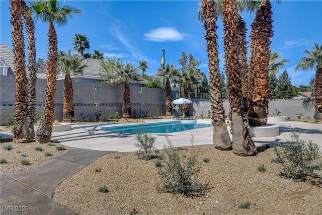 2685 South Tenaya Way, Las Vegas, NV 89117