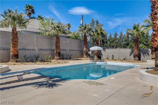 2685 South Tenaya Way, Las Vegas, NV 89117