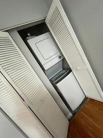 15600 SW 80th St L-302, Miami, FL 33193