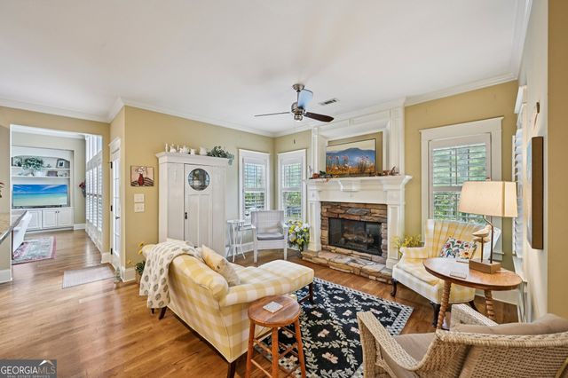 395 Beaumont Farms Drive, Sharpsburg, GA 30277