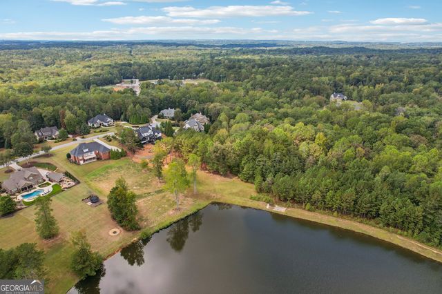 395 Beaumont Farms Drive, Sharpsburg, GA 30277
