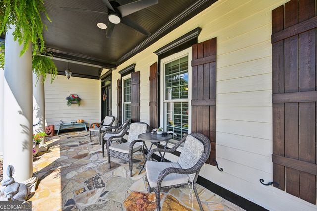395 Beaumont Farms Drive, Sharpsburg, GA 30277