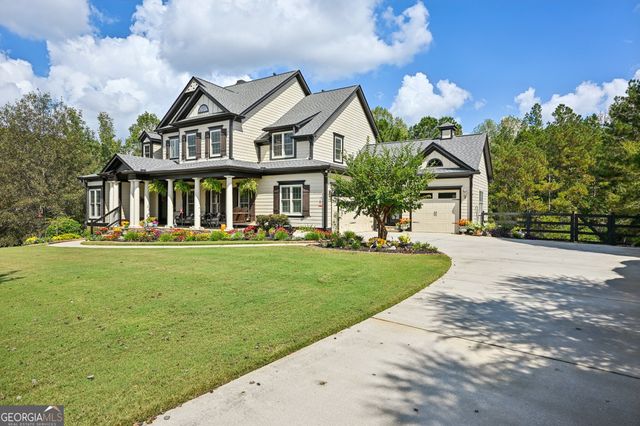 395 Beaumont Farms Drive, Sharpsburg, GA 30277