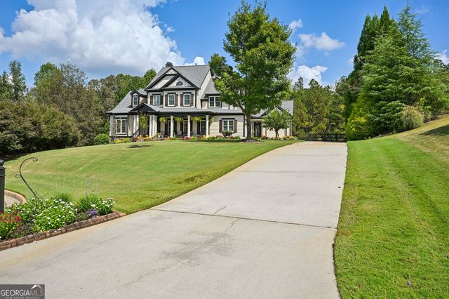 395 Beaumont Farms Drive, Sharpsburg, GA 30277