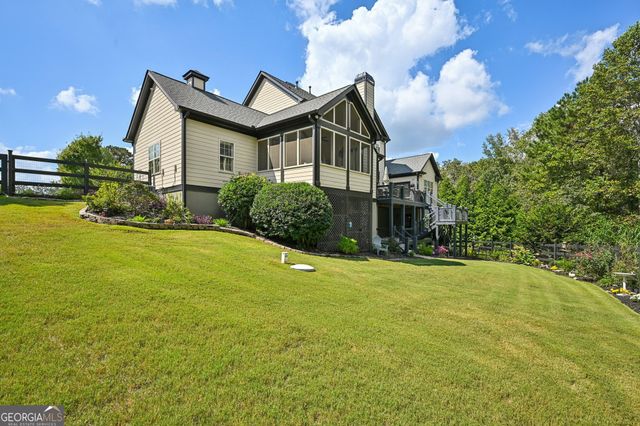 395 Beaumont Farms Drive, Sharpsburg, GA 30277